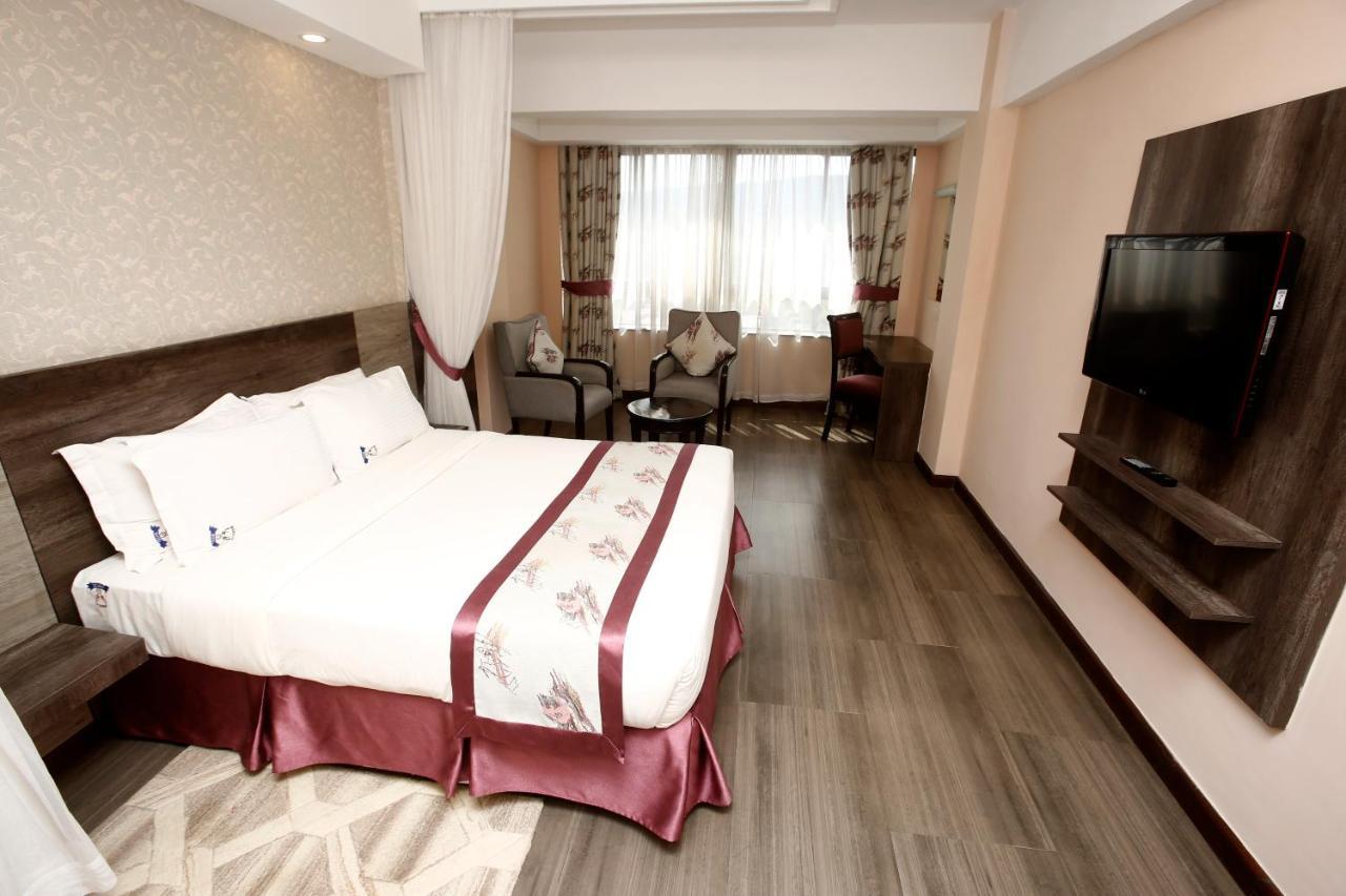 Merica Hotel Nakuru Ngoại thất bức ảnh