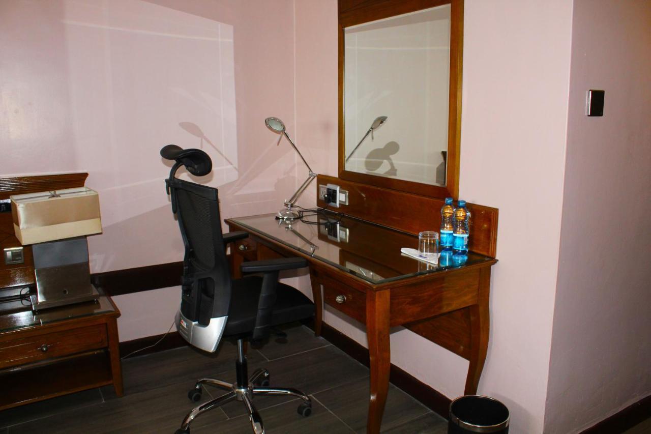 Merica Hotel Nakuru Ngoại thất bức ảnh